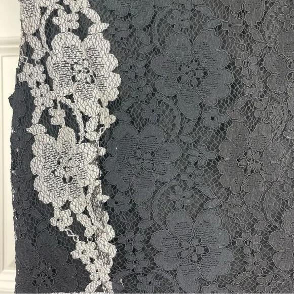 Betsey Johnson Women's Dress Black White Floral Size 2 - Picture 4 of 13